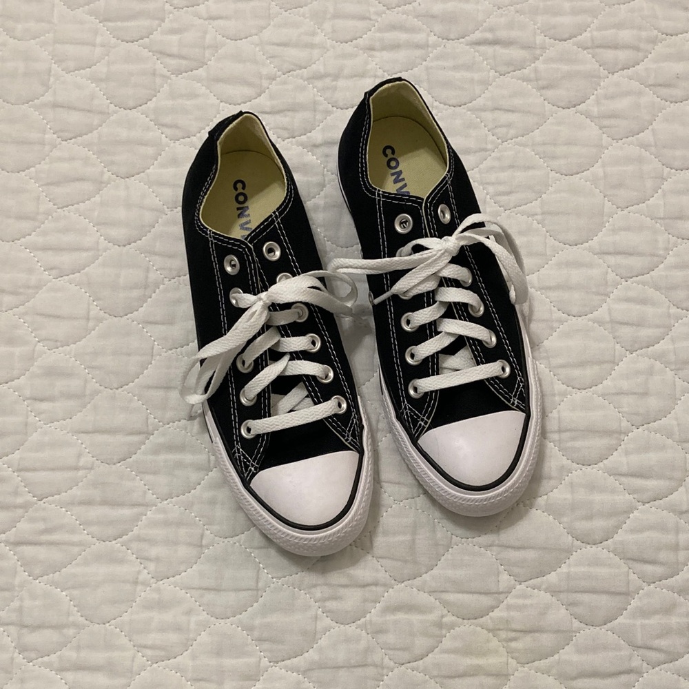 Converse Women’s Black and White Sneakers